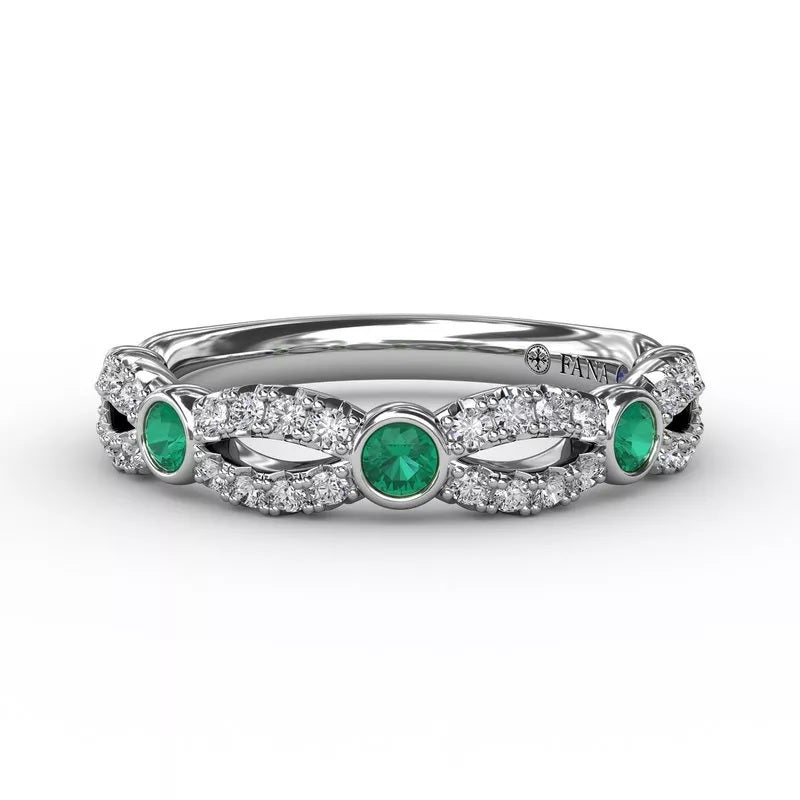 Scalloped Ring with Diamonds and Emeralds - FANA